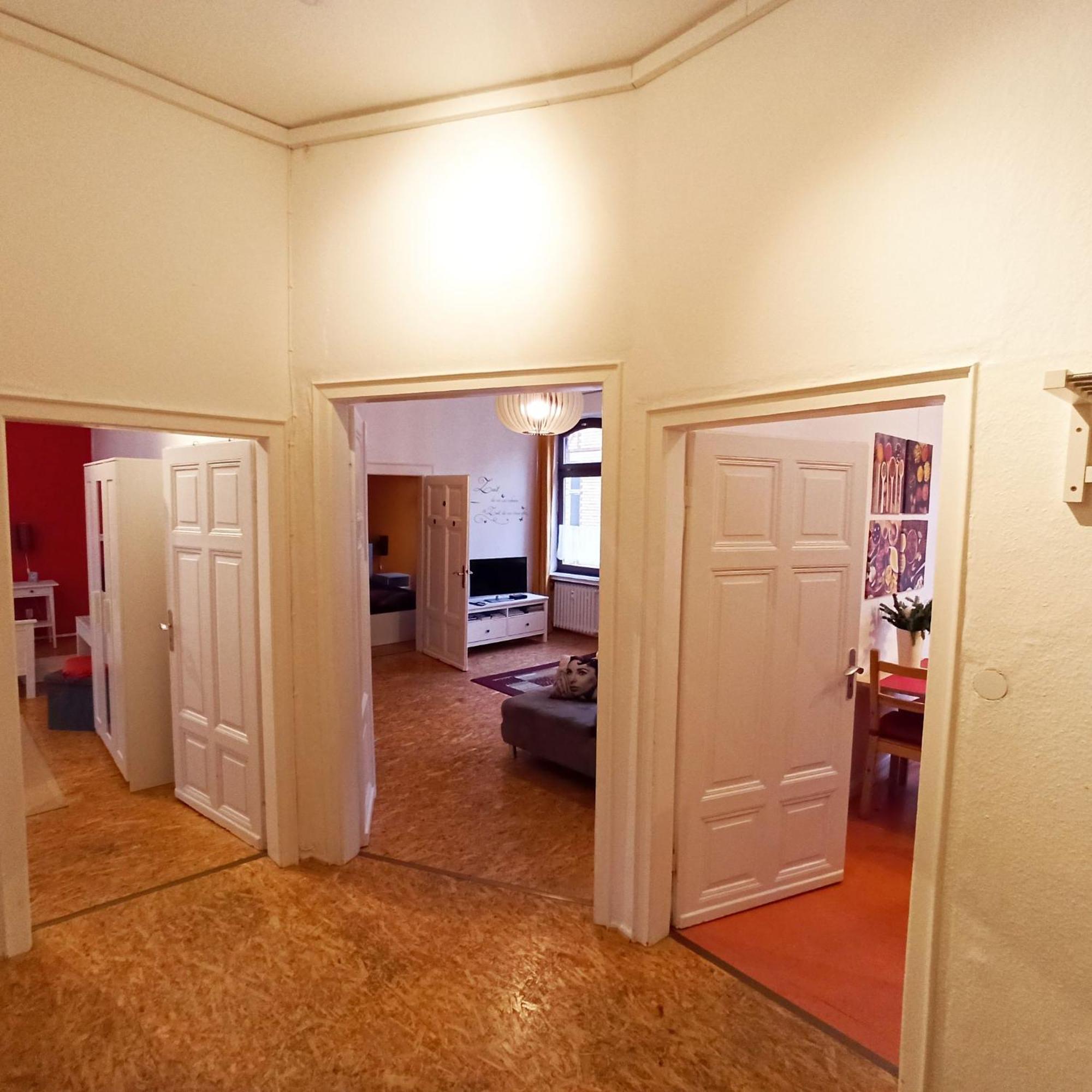 Living In The Historic Cochem Old Town Apartment Exterior photo